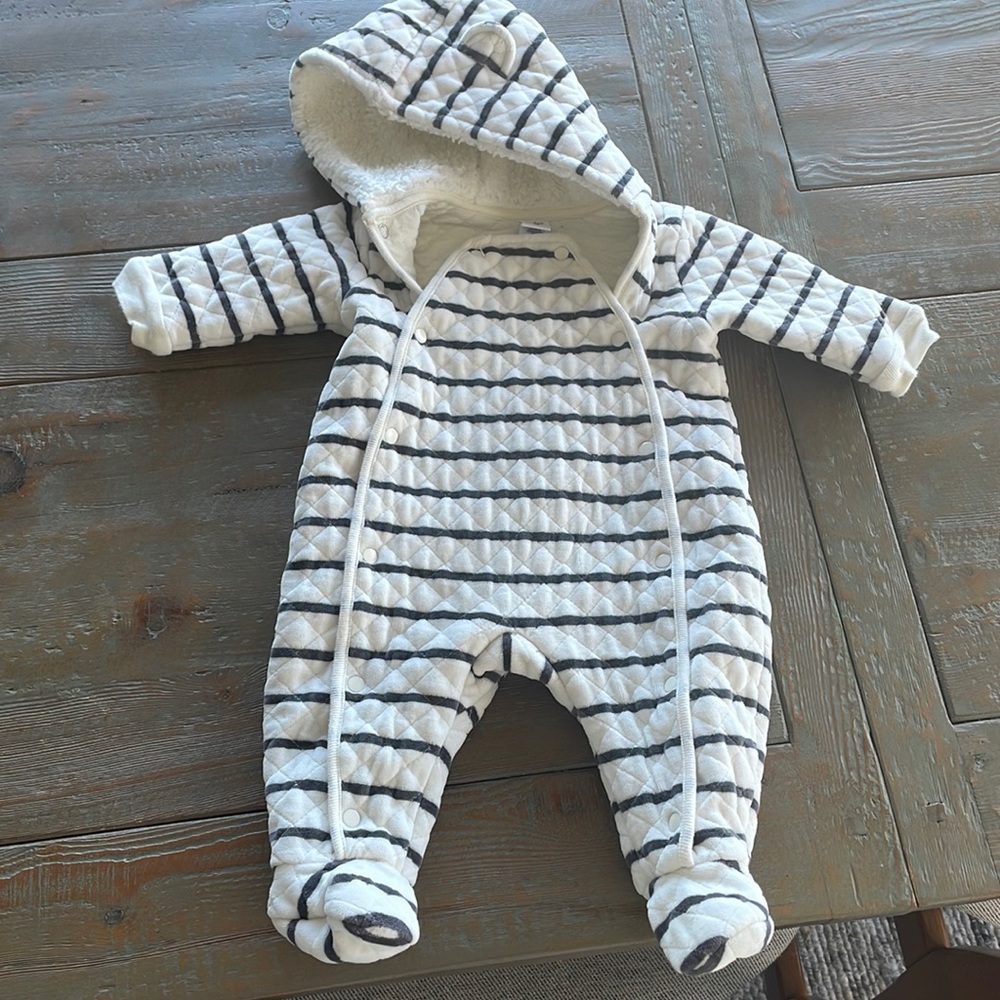 Nordstrom Baby Bunting 9M